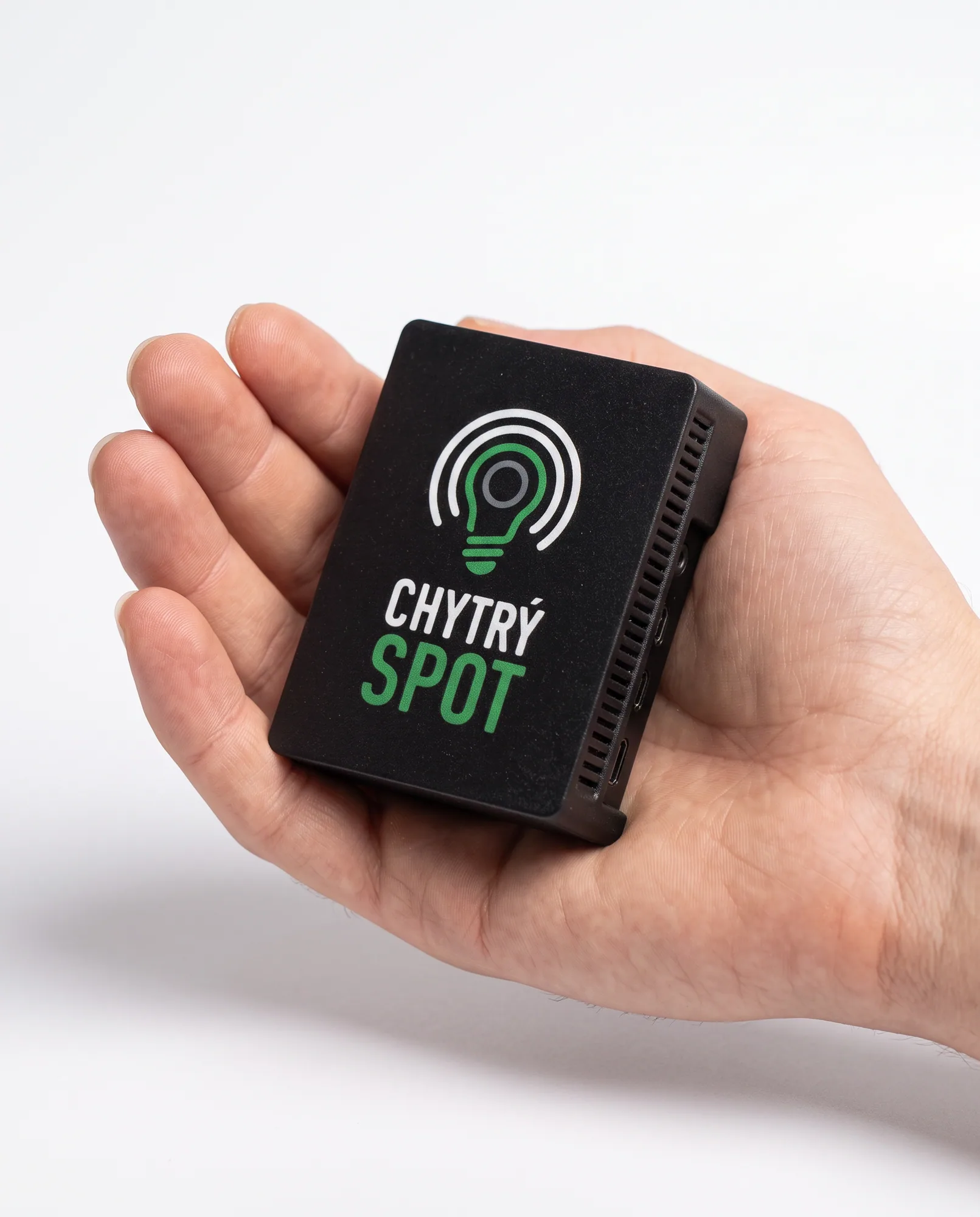 Chytrý SPOT v ruce